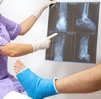 Реконструктивні оперативні втручання на стопах