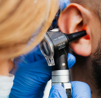 Туалет наружного слухового проходу